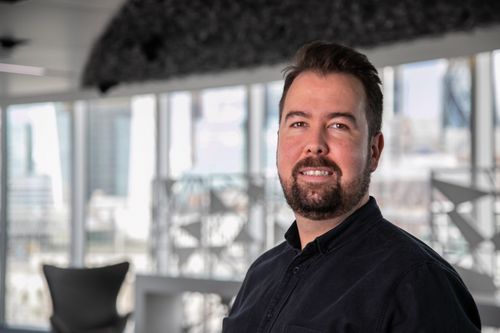 Simon Feeke - Ernst & Young